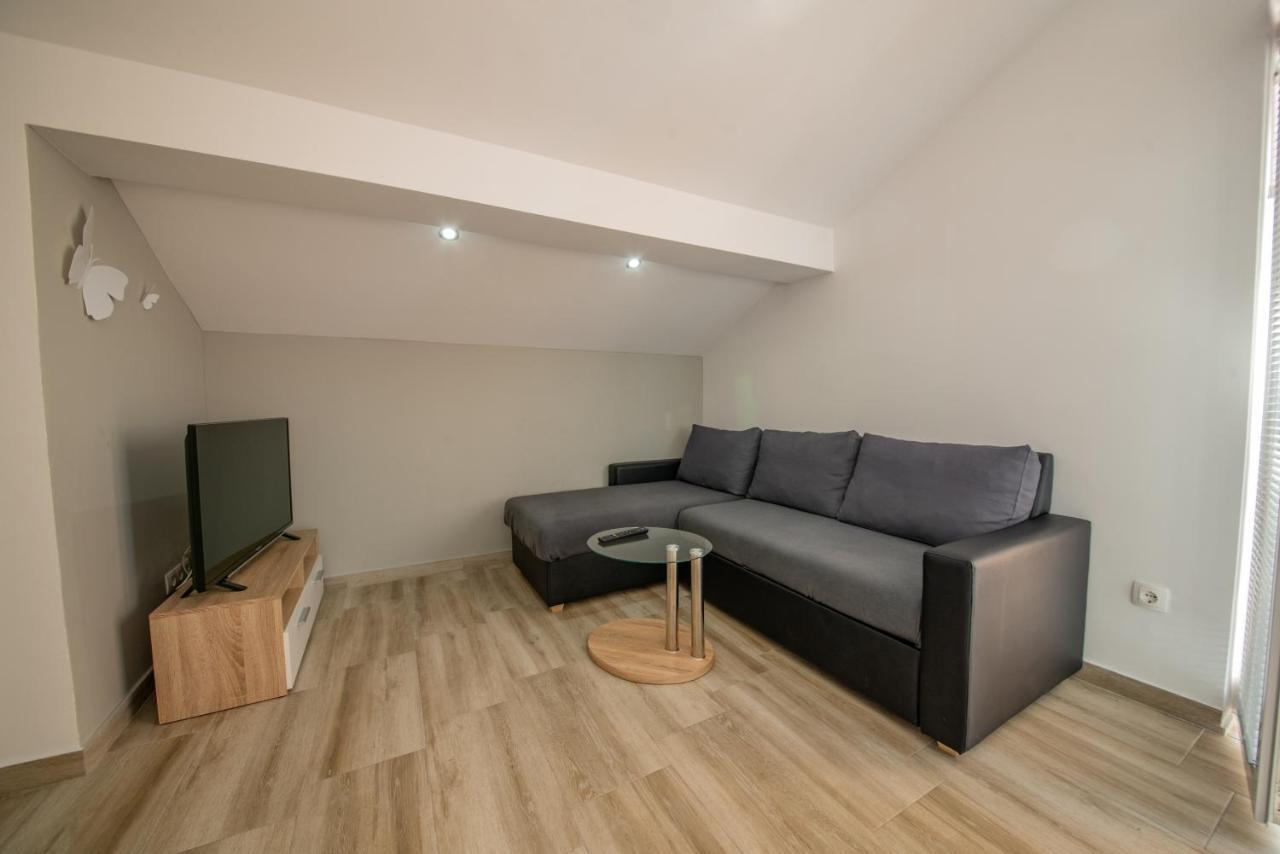 Apartman Eva Vrsi Exterior foto