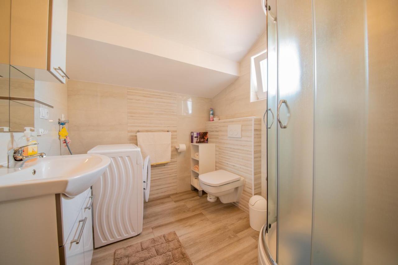 Apartman Eva Vrsi Exterior foto