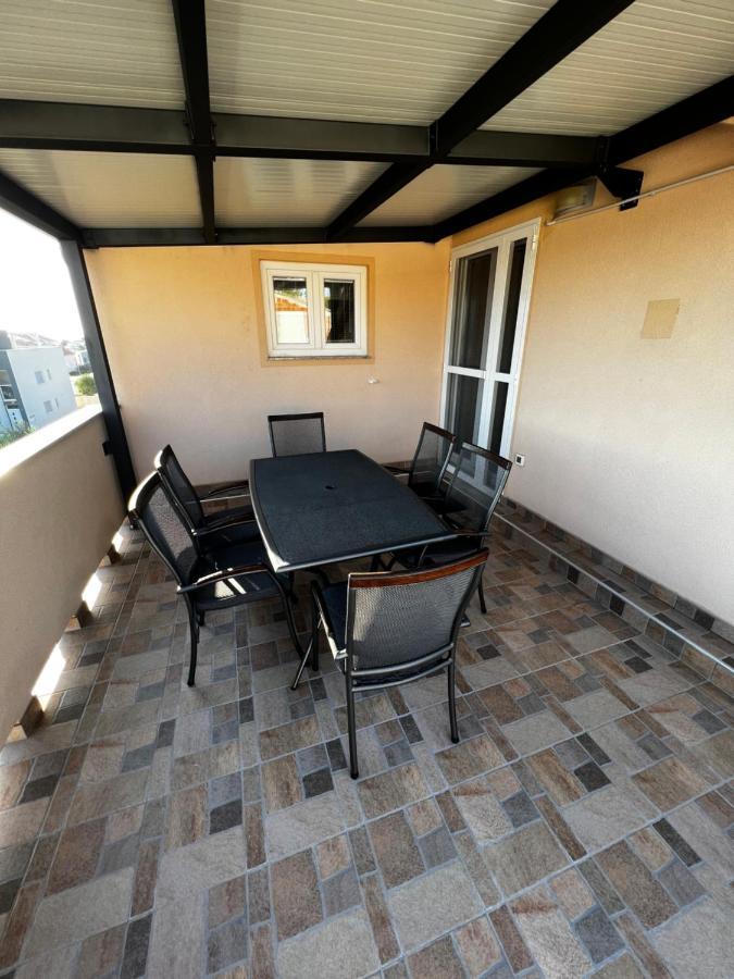 Apartman Eva Vrsi Exterior foto